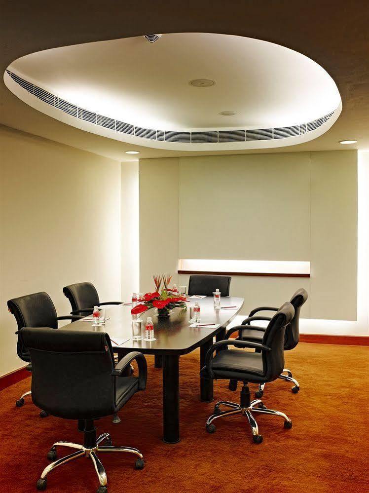 Radisson Blu Hotel Rudrapur Buitenkant foto