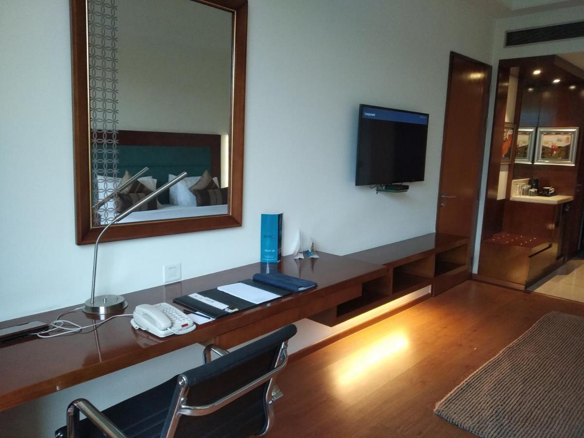 Radisson Blu Hotel Rudrapur Buitenkant foto